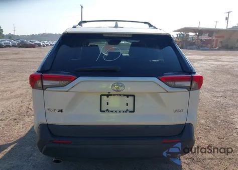 2022 Toyota Rav4 Xle Premium from USA, damaged, VIN 2T3C1RFV4NW185707